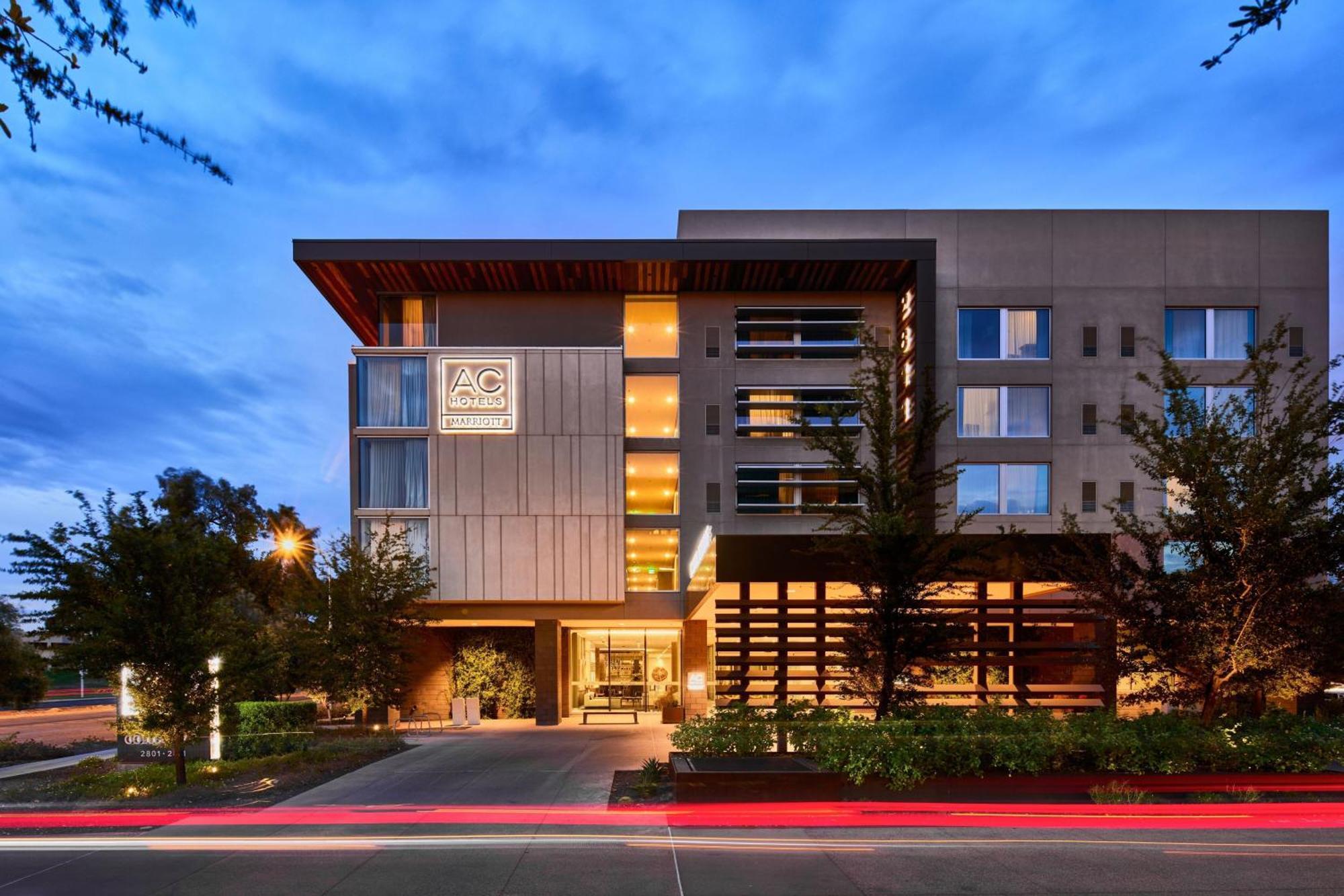 Ac Hotel Phoenix Biltmore מראה חיצוני תמונה